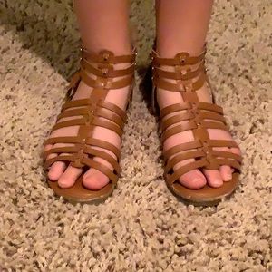 Steve Madden leather sandal 4.0
